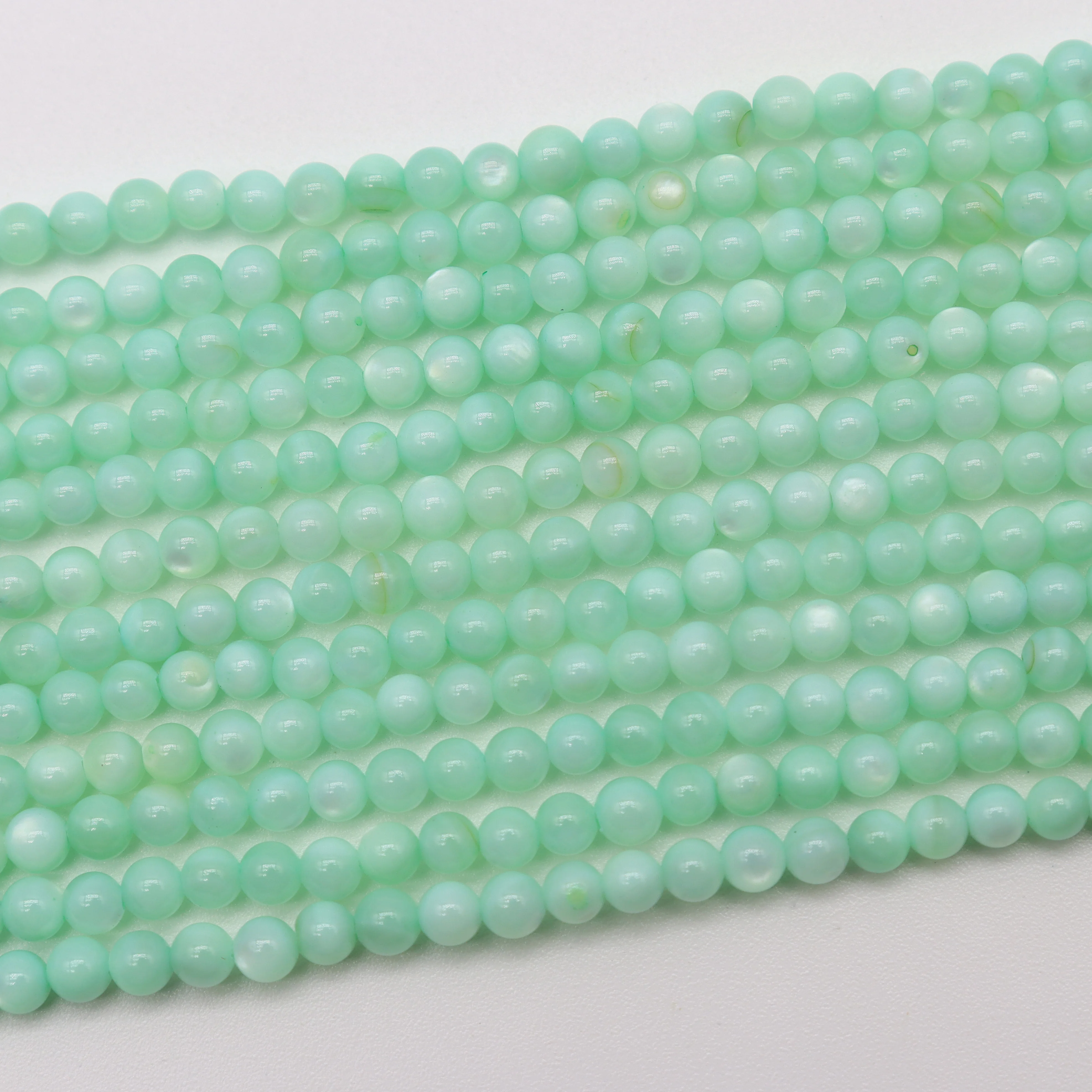 Natural Stone Fresh Water Shell Beads Round Dyed Loose Spacing Nacre Shell Beads Used To Make DIY Necklace Handmade Accessories