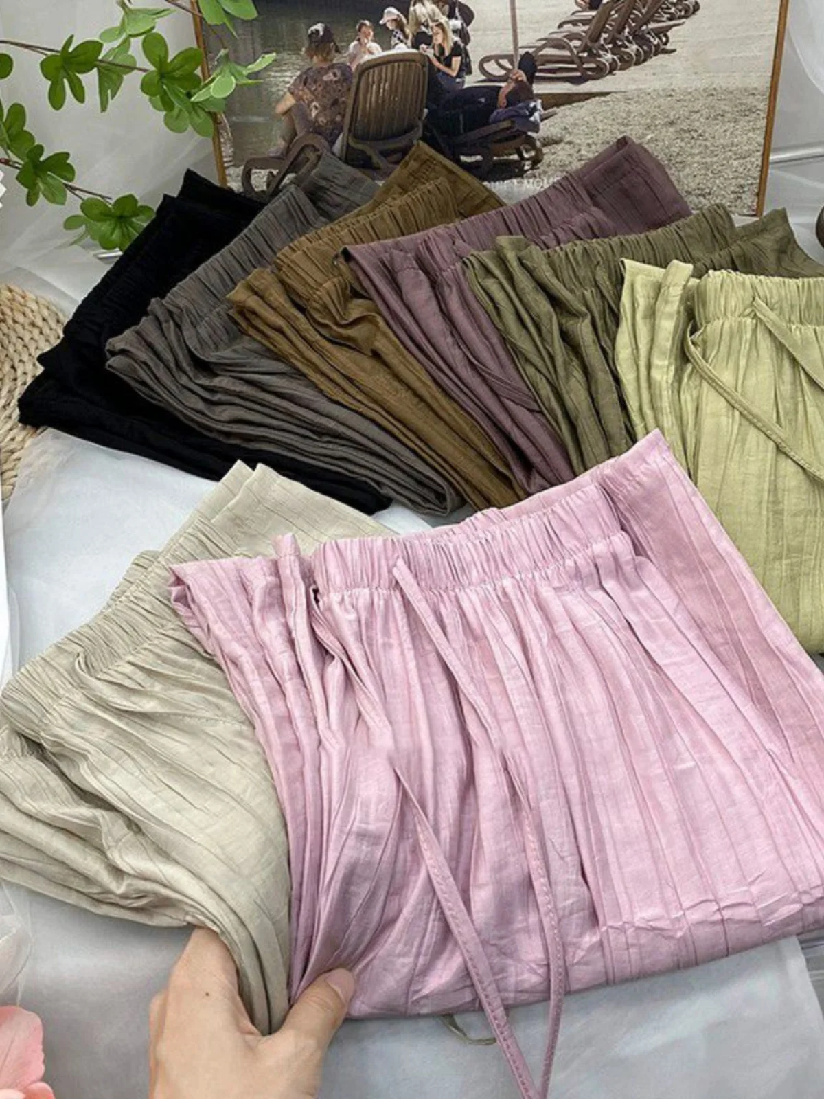 

Женские летние повседневные брюки из шелковистой ткани с эффектом плиссе, широкие, прямого кроя, свободные, стройнящие, струящиеся, в стиле ретро