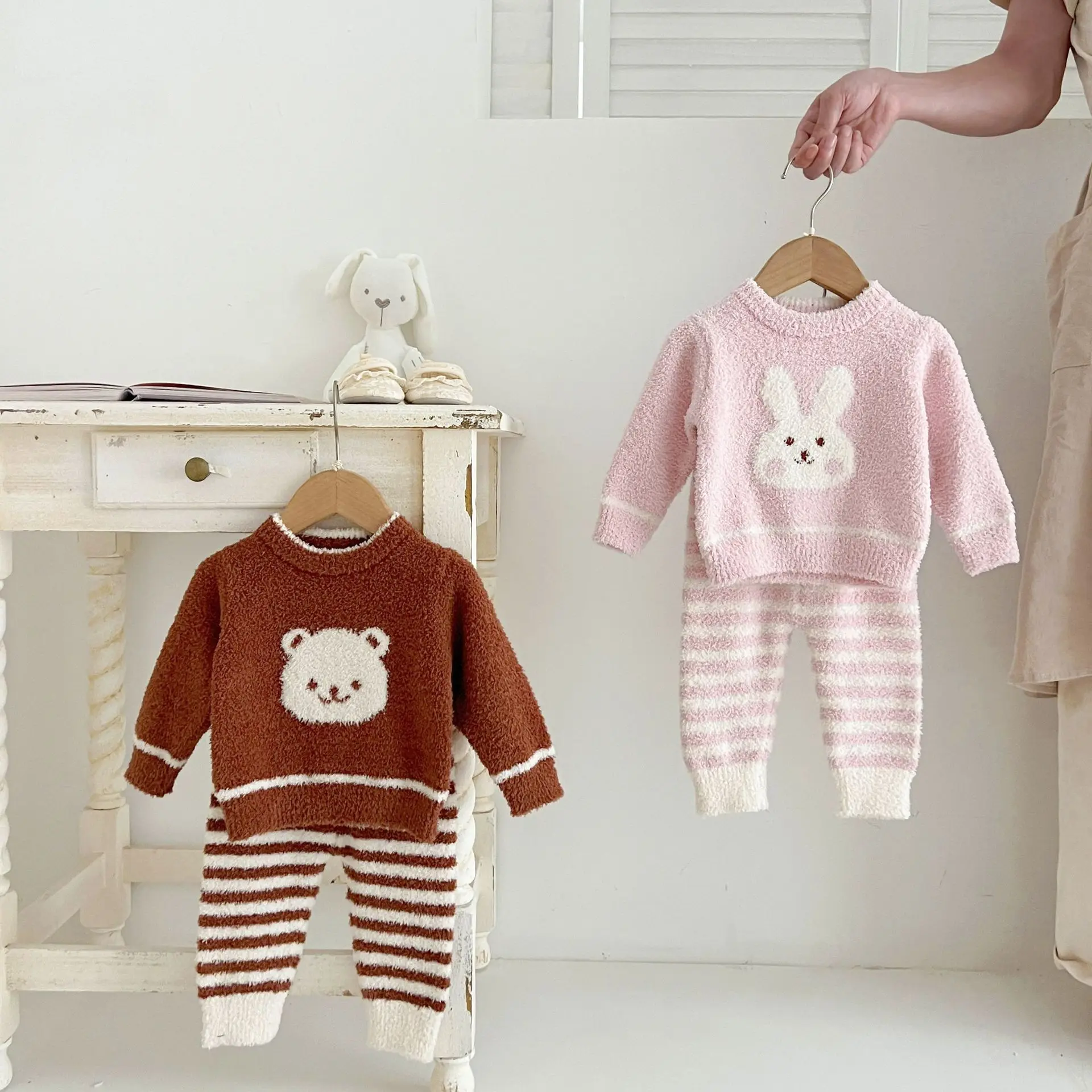 Autumn Winter Baby Girls 2PCS Sleepwears Set Velvet Cartoon Soft Tops Striped Stretch Pants Suit Toddler Girls Pajamas