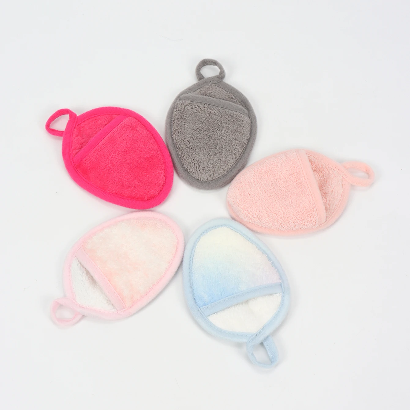 ถุงมือและผ้าเช็ดหน้า 3/6 ชิ้น + ถุงตาข่ายทำความสะอาด สามารถใช้สำหรับทำความสะอาดผิวหน้า เหมาะสำหรับทุกสภาพผิว