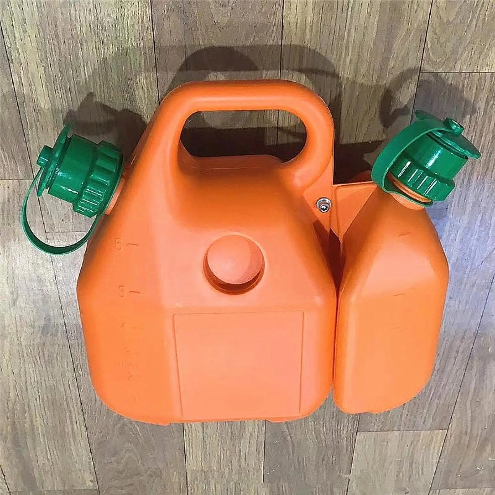 

Petrol Fuel Mixing Bottle 6 L Petrol Engine Fuel Container for Saw Mower