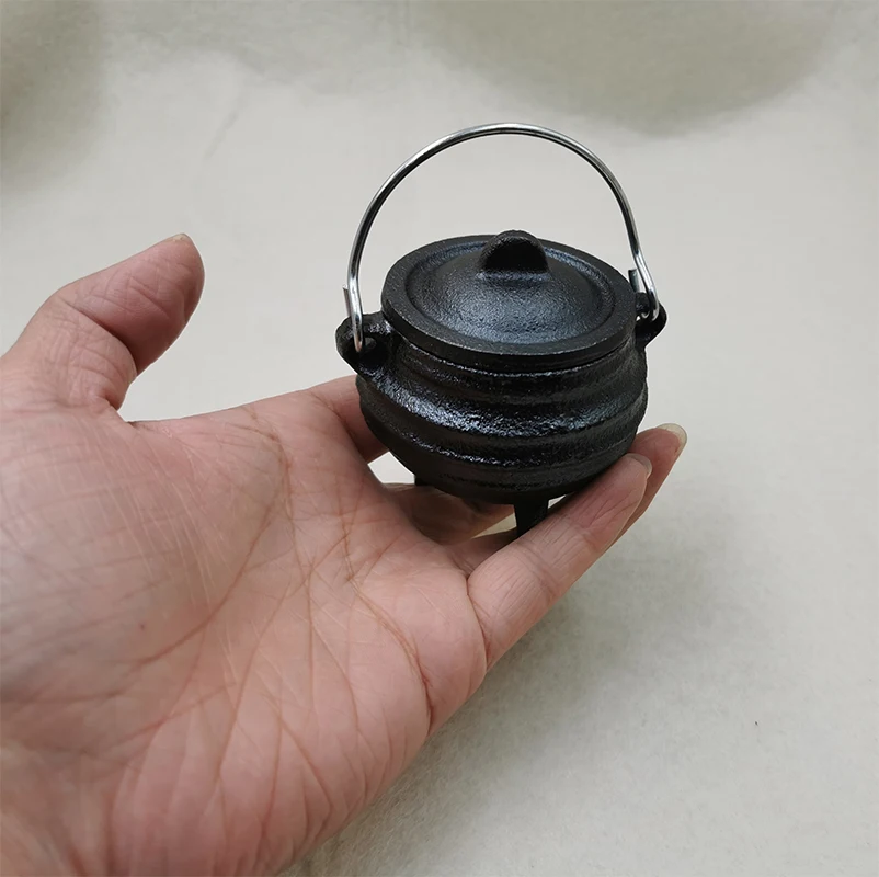 50ml Mini Three Legs Cast Iron Pot Potjie Cookware