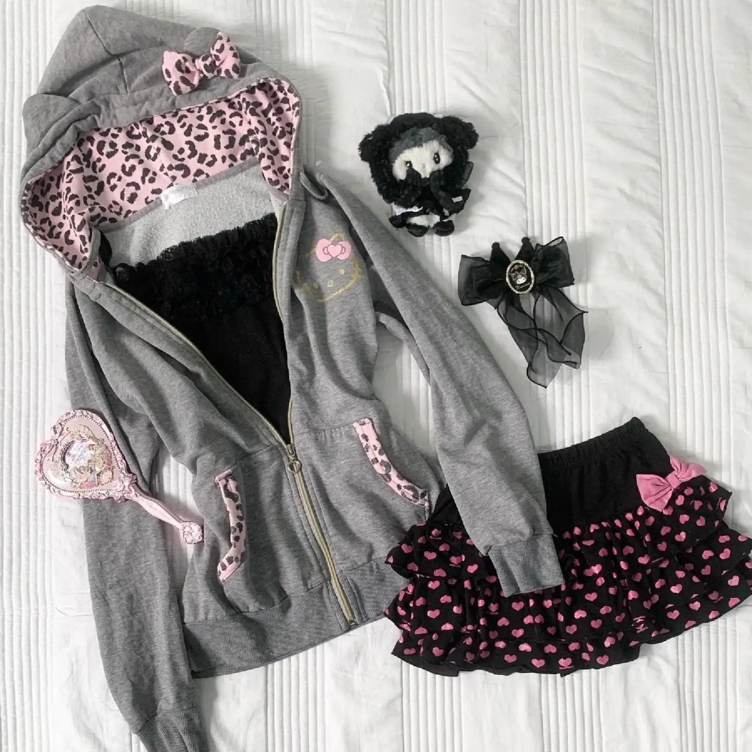 

American Hello Kitty Women Hooded Zipper Jacket Velvet Y2K Pullover Hoodie Retro Jacket Waist Slim Fit Tops Trend Streetwear