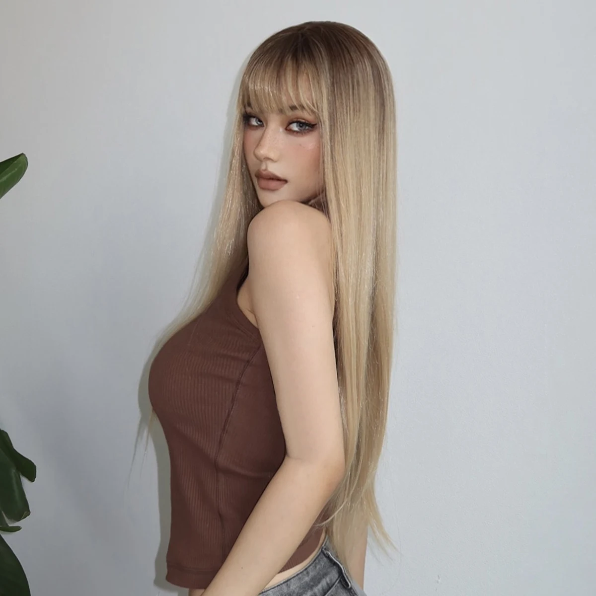 Blonde Ombre Long Silky Straight Synthetic Wigs Dark Root Cosplay Party Hair Wig with Bangs Natural Heat Resistant Wig for Women