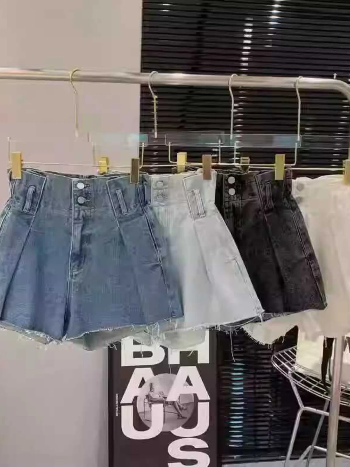 

Джинсовая юбка с высокой талией и двойным синим джинсовым принтом, новинка лета 202, свободные утягивающие сексуальные брюки с рюшами по подолу, юбка