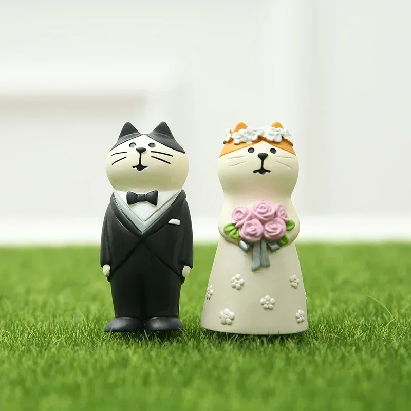 Romantic Cats Resin Miniature Wedding Celebration Series Decoration Crafts Japan Style Cute Animal Wedding Desktop Accessories