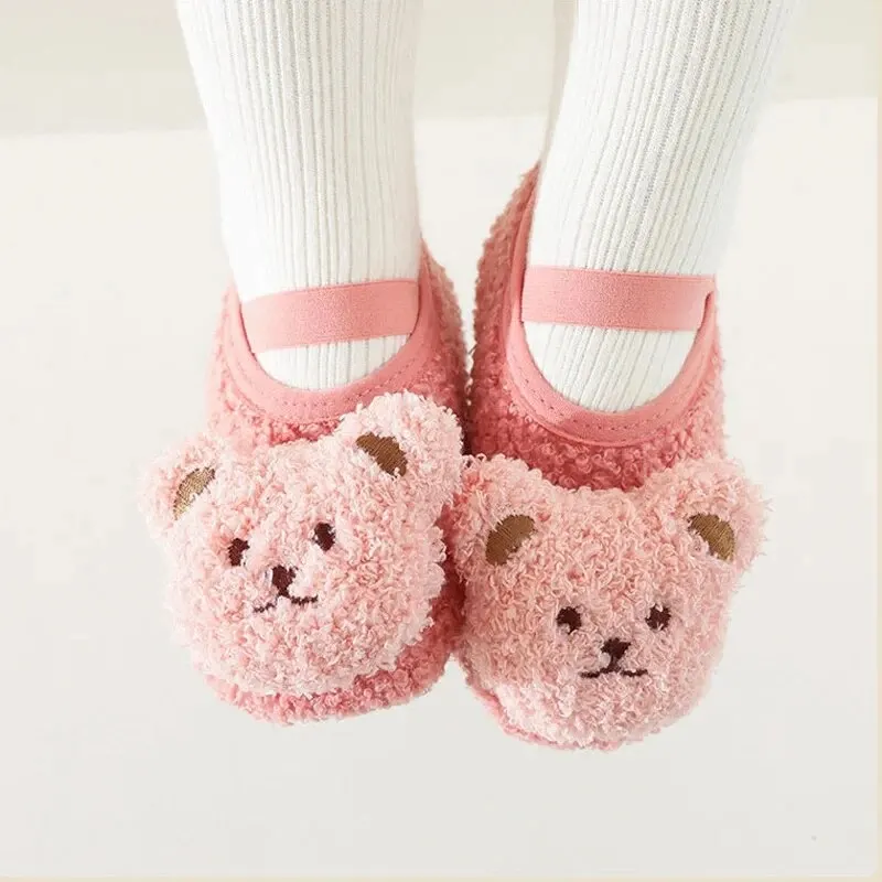 Cartoon Bear Baby Shoes Winter Thick Warm neonato scarpe antiscivolo con suola morbida peluche Toddler Kids Boy Girls Infant First Walkers