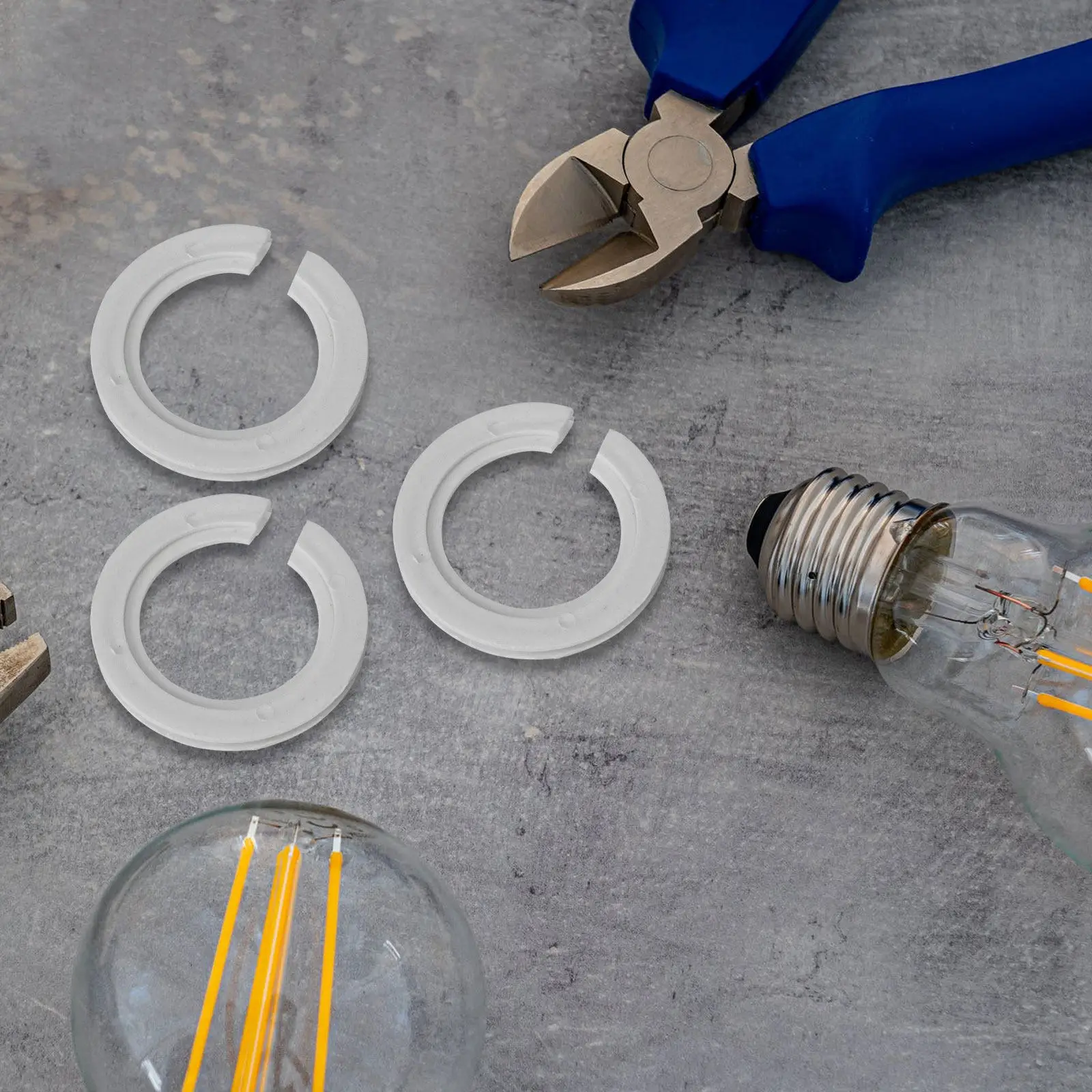 10Pcs E27 to E14 Lamp Shade Reducing Ring Plastic Lampshade Converter Professional Lampshade Accessories for E14 Bulb in E27