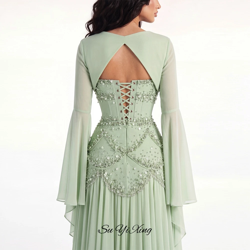 Image of Luxuriöse, mit Perlen verzierte, trägerlose Promi-Kleider, klassische A-Linien-Abendkleider aus Chiffon, maßgeschneiderte Abendkleider mit Schal und Schnürung am Rücken, Partykleid