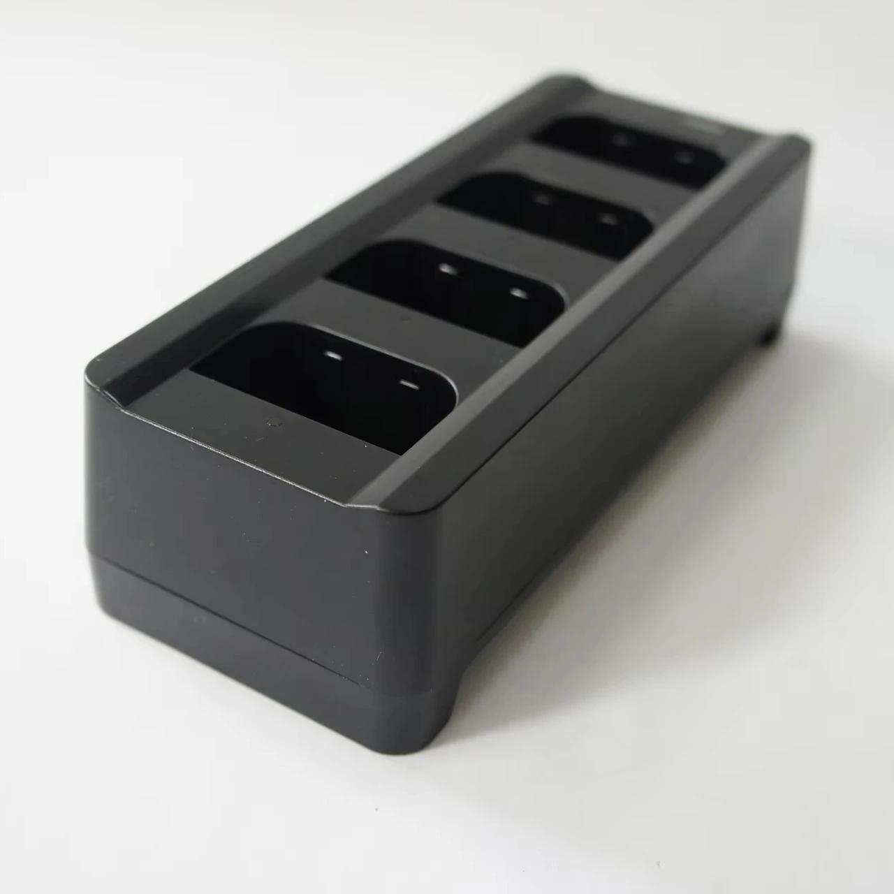 accessoire-de-chargeur-de-batterie-s82-pour-station-totale-jusqu'a-quatre-emplacements-de-batterie-en-plastique-durables-pieces-et-accessoires-d'instruments