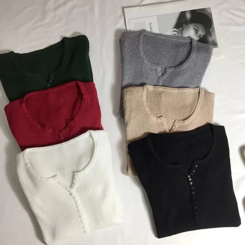 2026 Autumn Winter Long‑Sleeve Fitted Layering Base Sweater V‑Neck Slim‑Fit Vintage Women Knit Pullover Versatile Casual Tops