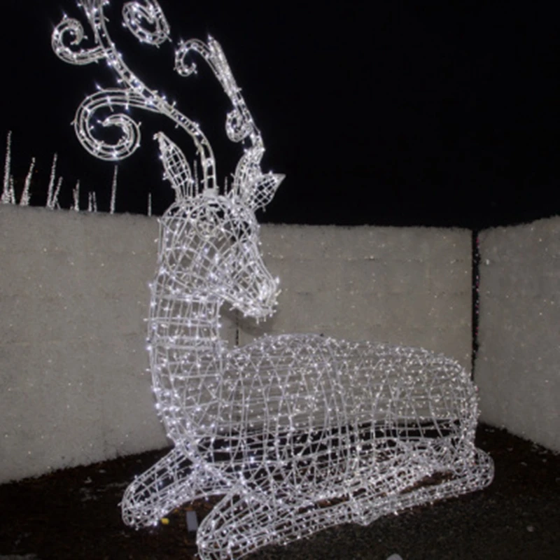 

Custom. Large Outdoor Yard Garden Decorative Wire Frame Deer Light Motif 3D Standing Metal Reindeer