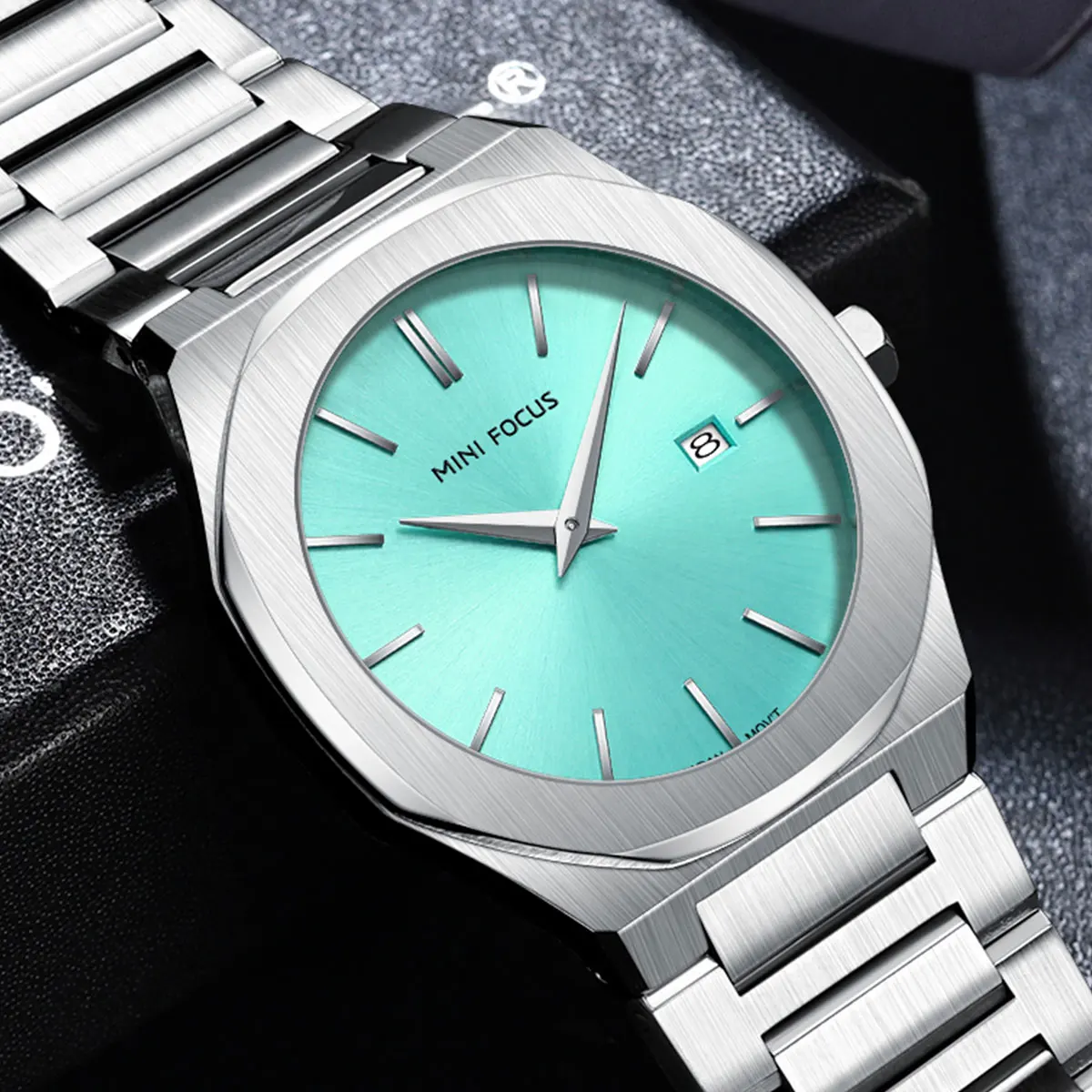 MINI FOCUS Men's Quartz Watch Stylish Simple Casual Design Wristwatch with Stainless Steel Strap Calendar Date Water Resistance