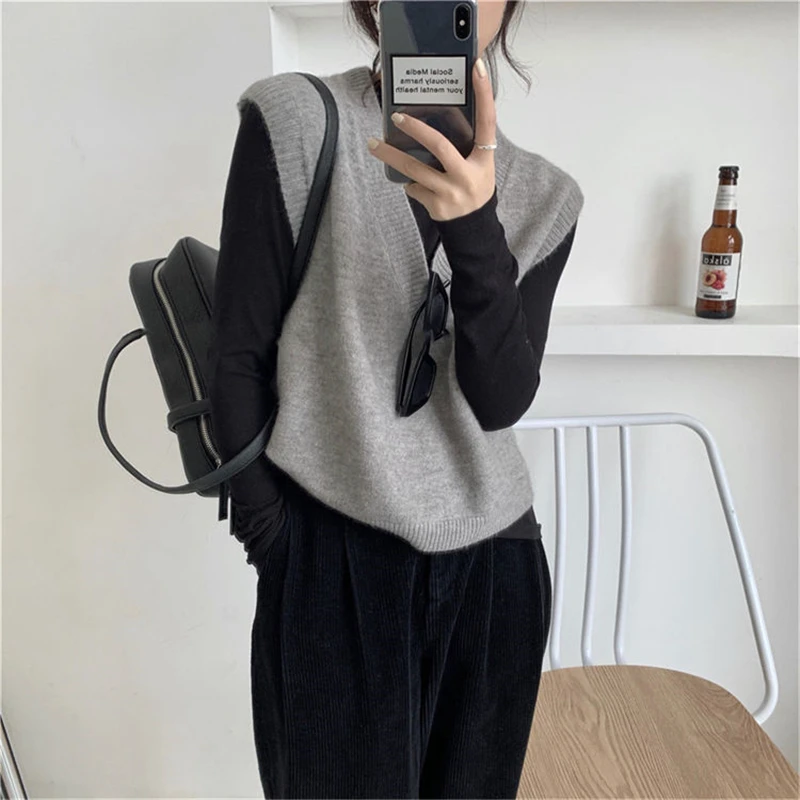 Korean Simple Sleeveless Knitted Sweater Vests Women Casual Solid Loose Outerwear Waistcoat Pullover Tops Jumper Female Clothing