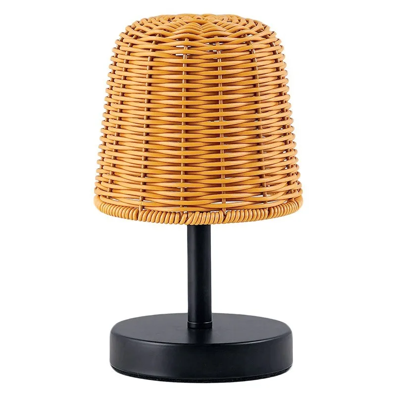 Lampada da scrivania Wabi-sabi letteraria retrò, lampada da letto Tatami per camera da letto, atmosfera retrò avanzata di tessitura in rattan, creatività della lampada americana