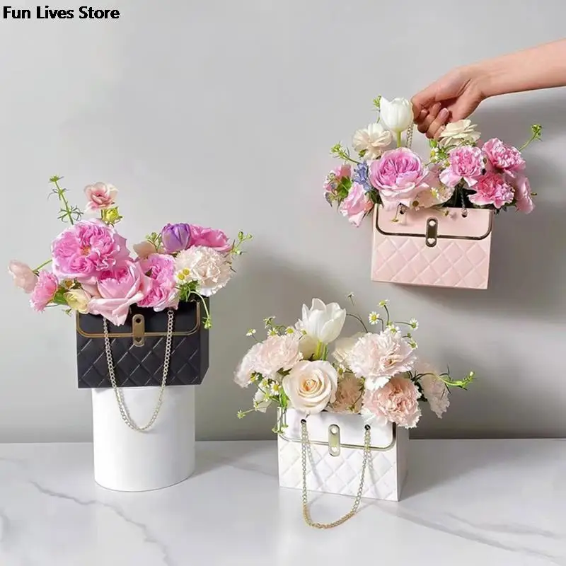 Special Totes Beautiful Flower Shoulder Bag Golden Chains Packaging Gift Bags Creative Bouquet Girls Small Packaging Box Decor