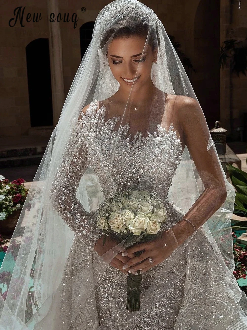 

Luxury Heavy Pearls Wedding Dress With Overskirt Dubai One Shoulder Beaded Bridal Gowns Custom Made Arabic Robe de Mariée 2024