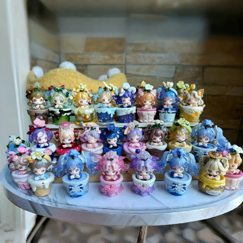 

Original Sweet Emilya Momoji Miracle Garden Series Blind Box Trendy Flower Doll Mystery Box Mini Desktop Ornaments Holiday Gifts