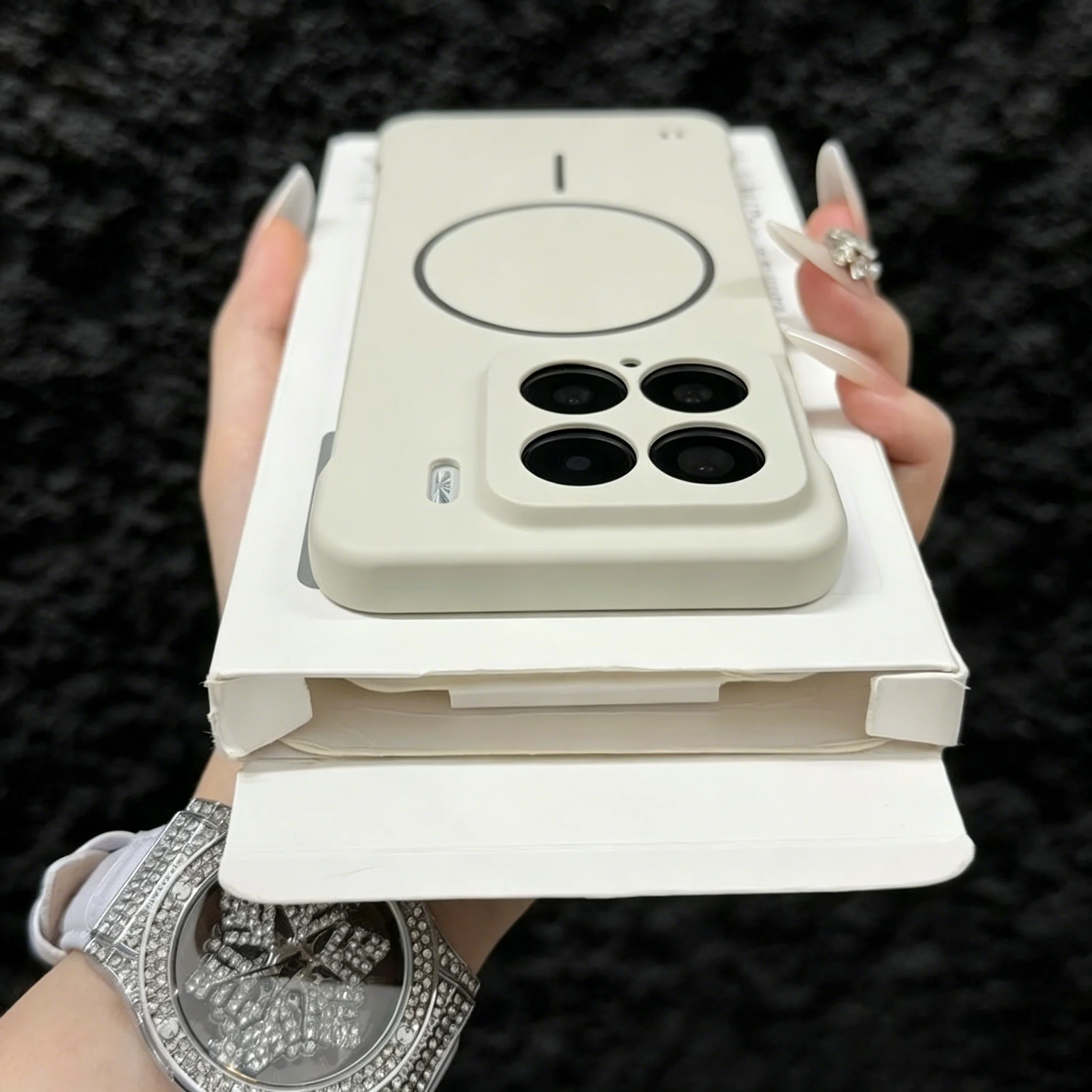 フレームレス Magsafe対応 磁気ワイヤレス充電ケース - Photography Xiaomi 17 Ultra のレビューと価格