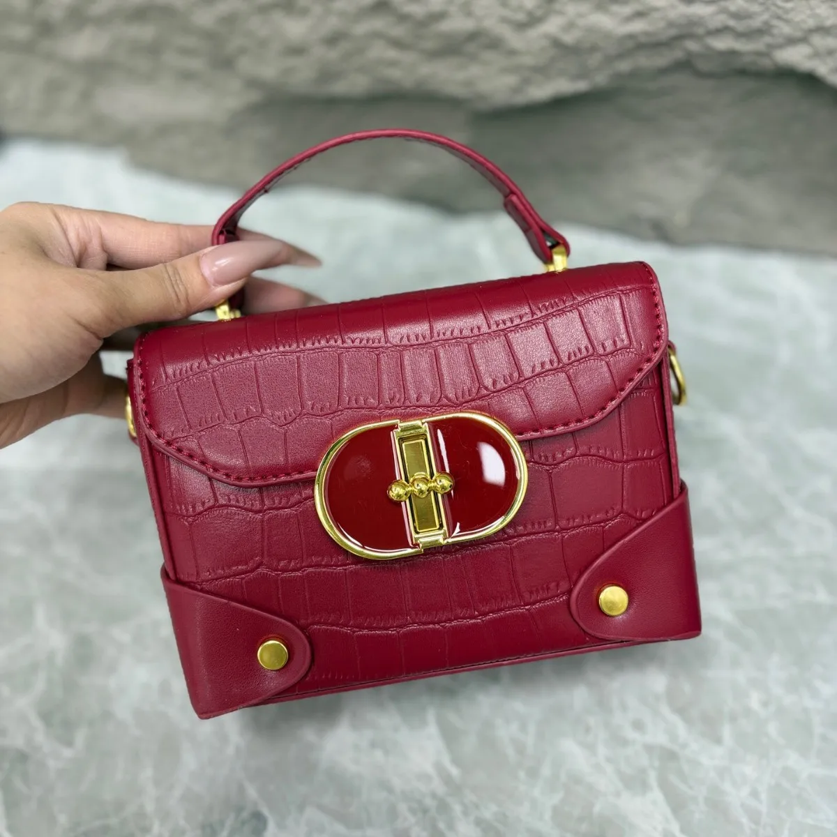 

2025 Vintage Square Bag, Luxe Top Handle Purse for Women, Minimalist Crossbody Tote, Versatile Bag, Chic Shoulder Bag​