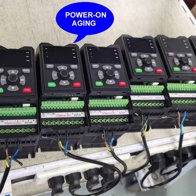 

380V Economical VFD Variable Frequency Drive Converter Inverter 0.4/ 0.75/1.5/2.2/3/KW Motor Speed Controller