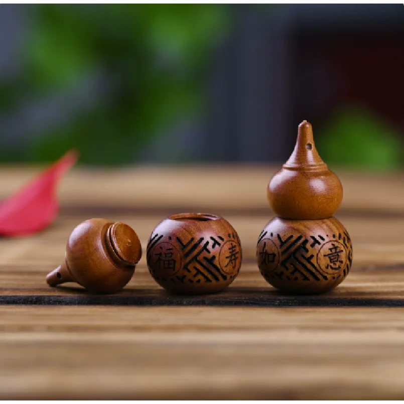 Multi-Use Hollow Pagoda Bottle - Car Fragrance Diffuser, Mini Vase & Portable Aromatherapy Pendant