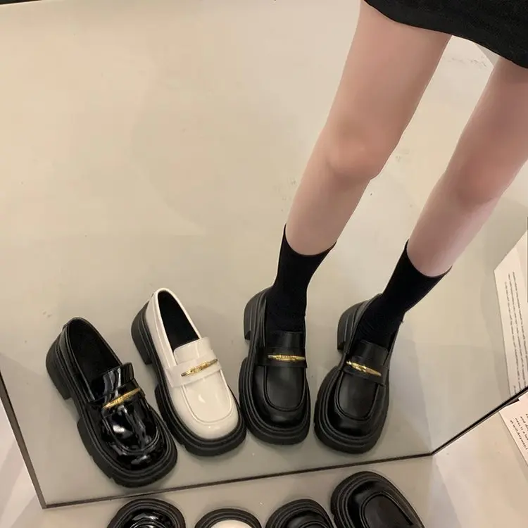 

real photos 2023 spring new women's leather shoes Black loafers British style Fashion metal design Casual shoes Party and office