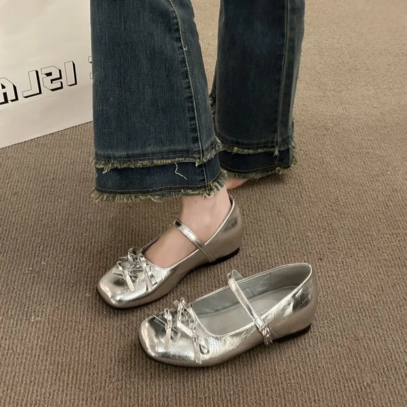 

Women's Shoes Spring and Summer Fashionable Elegant Light Bow Flats Comfortable Single Shoes with Metal Buckle