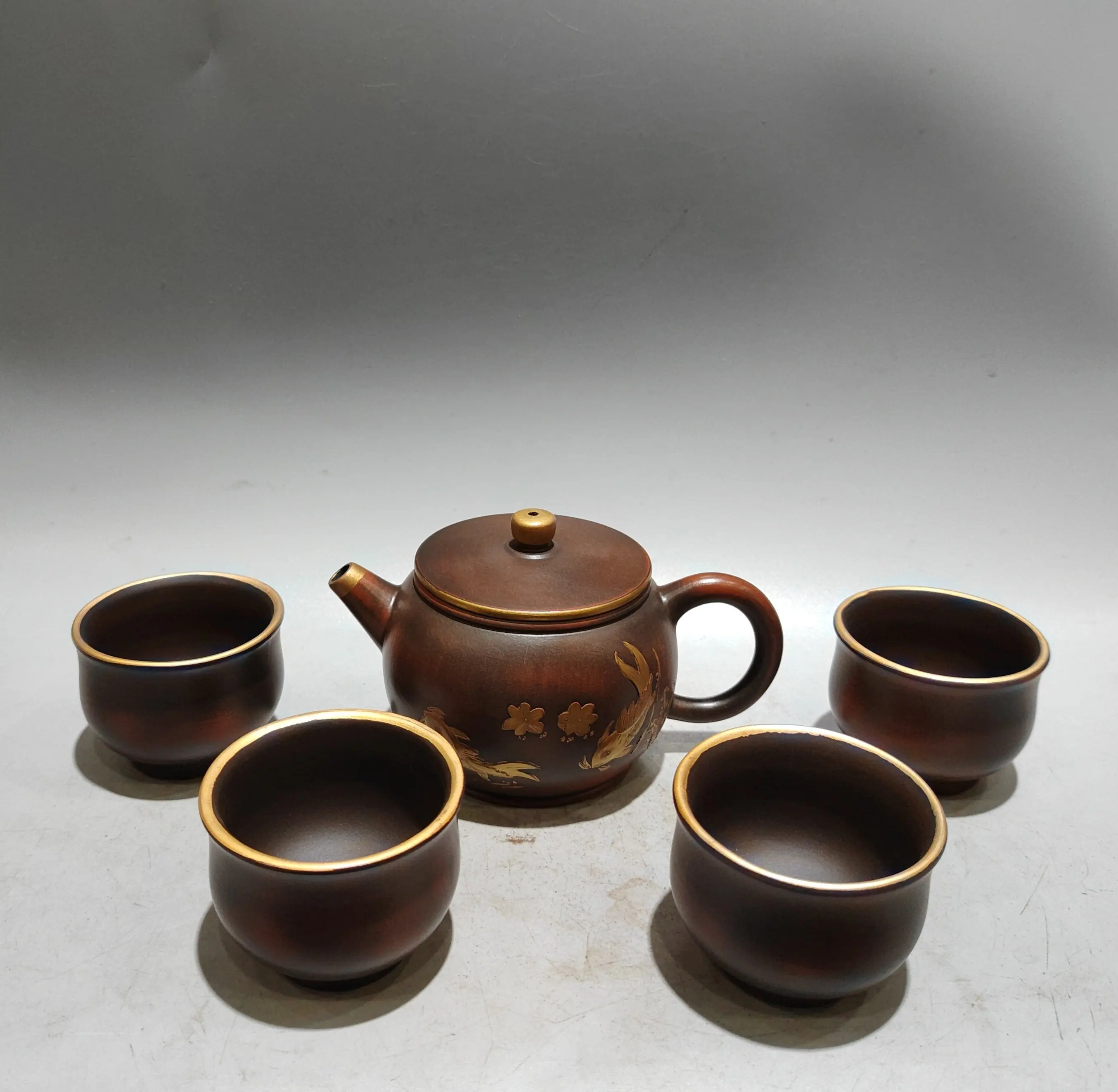 Yixing Purple Clay Pot Outline in gold Goldfish pattern Kiln color changing pot 4 tea cups teapot kettle tea ceremony Ornaments