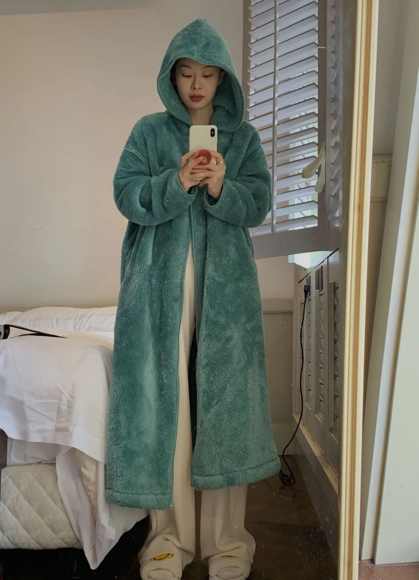 Couple Winter Bathrobe Zipper Hooded Warm Women Dressing Gown Solid Fleece Thick Loose Comfortable Barh Robe For Female