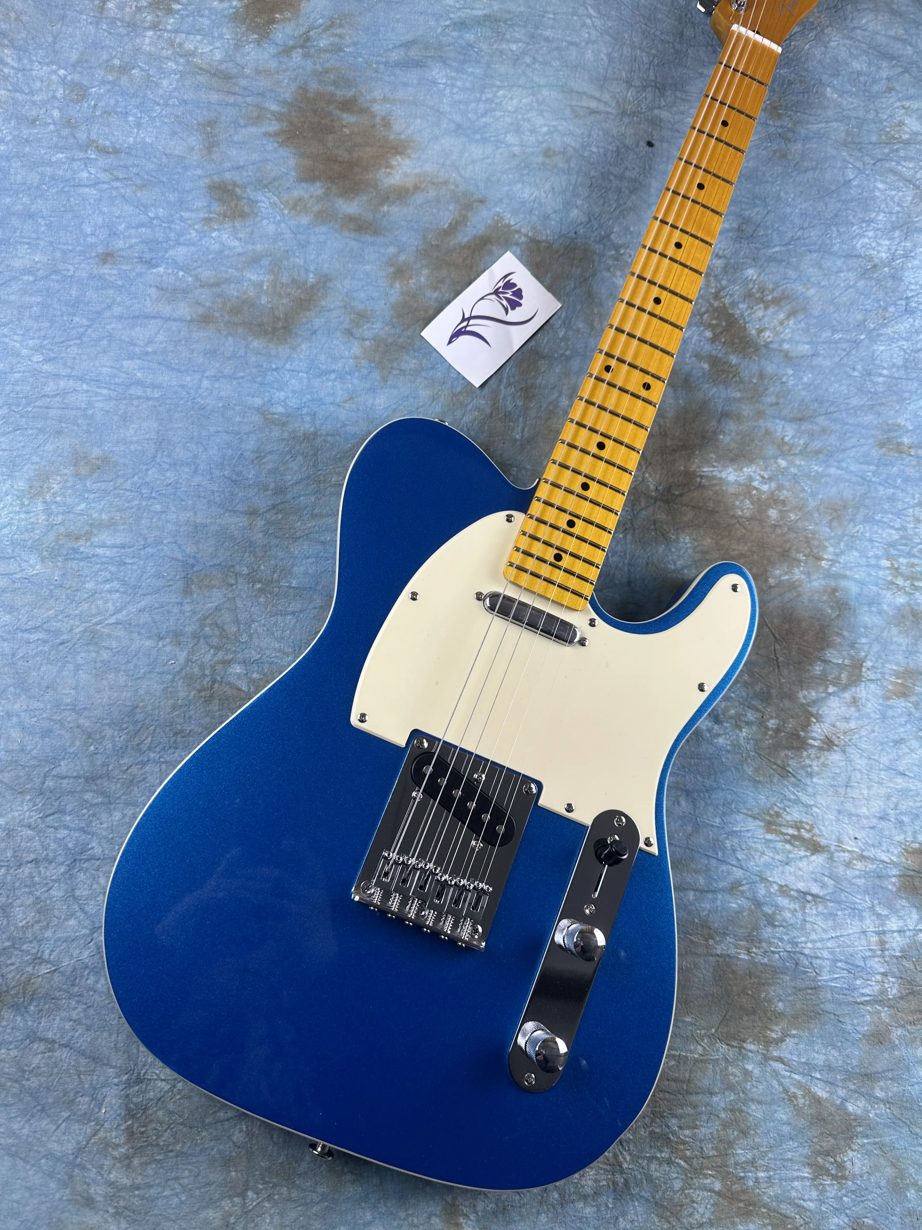 Telecast Electric Guitar,Imported alder wood body, shining blue and silver, all over sandwich, lightning package