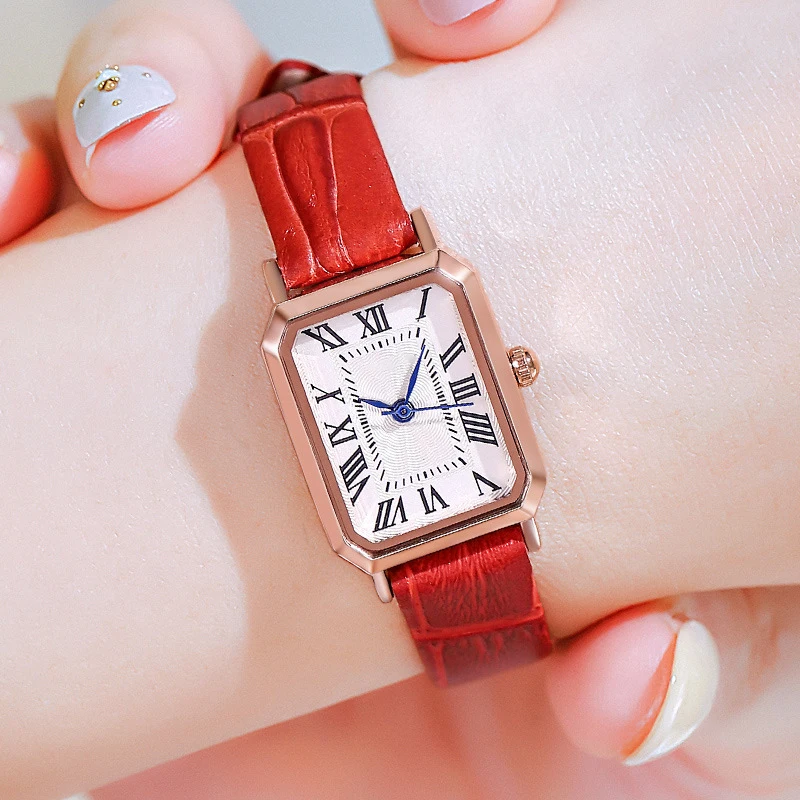 MAYZHISU 여성 시계 라이트 럭셔리 레트로 여성 쿼츠 골드 손목 시계 스테인레스 스틸 방수 여성 시계 숙녀 시계