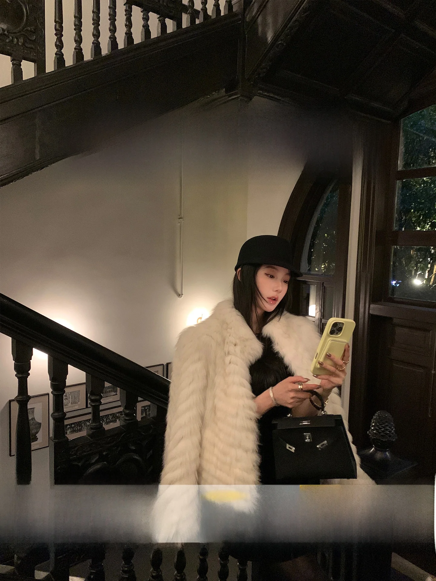 Young Women's Luxury Fur Vest Dual Color Texture Middle GU Pelt Short Coat Young Adult Winter Fashion Thick Long Sleeve