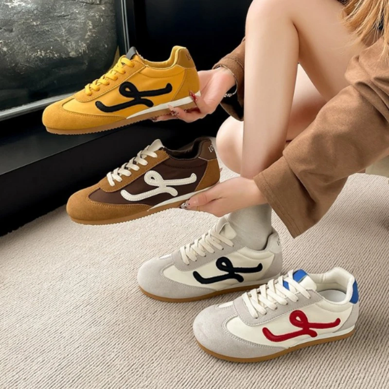 Спортивная обувь для женщин осенью 2023 года, новая повседневная спортивная обувь, легкие и удобные кроссовки