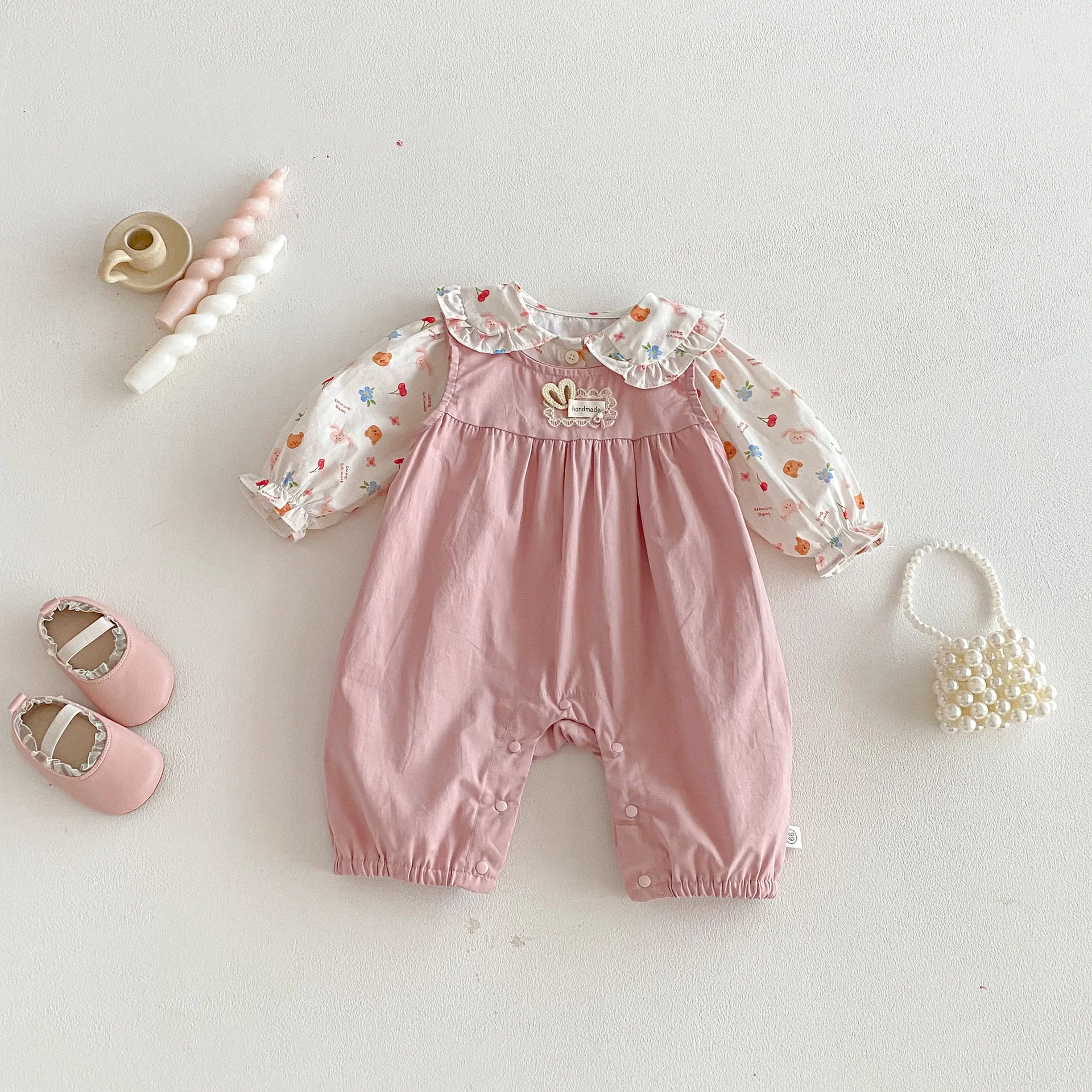 

Весенне-осенний комплект для девочек, 2026, новые стильные детские комбинезоны, рубашки для малышей, детская одежда, детский комбинезон, комплект из двух предметов