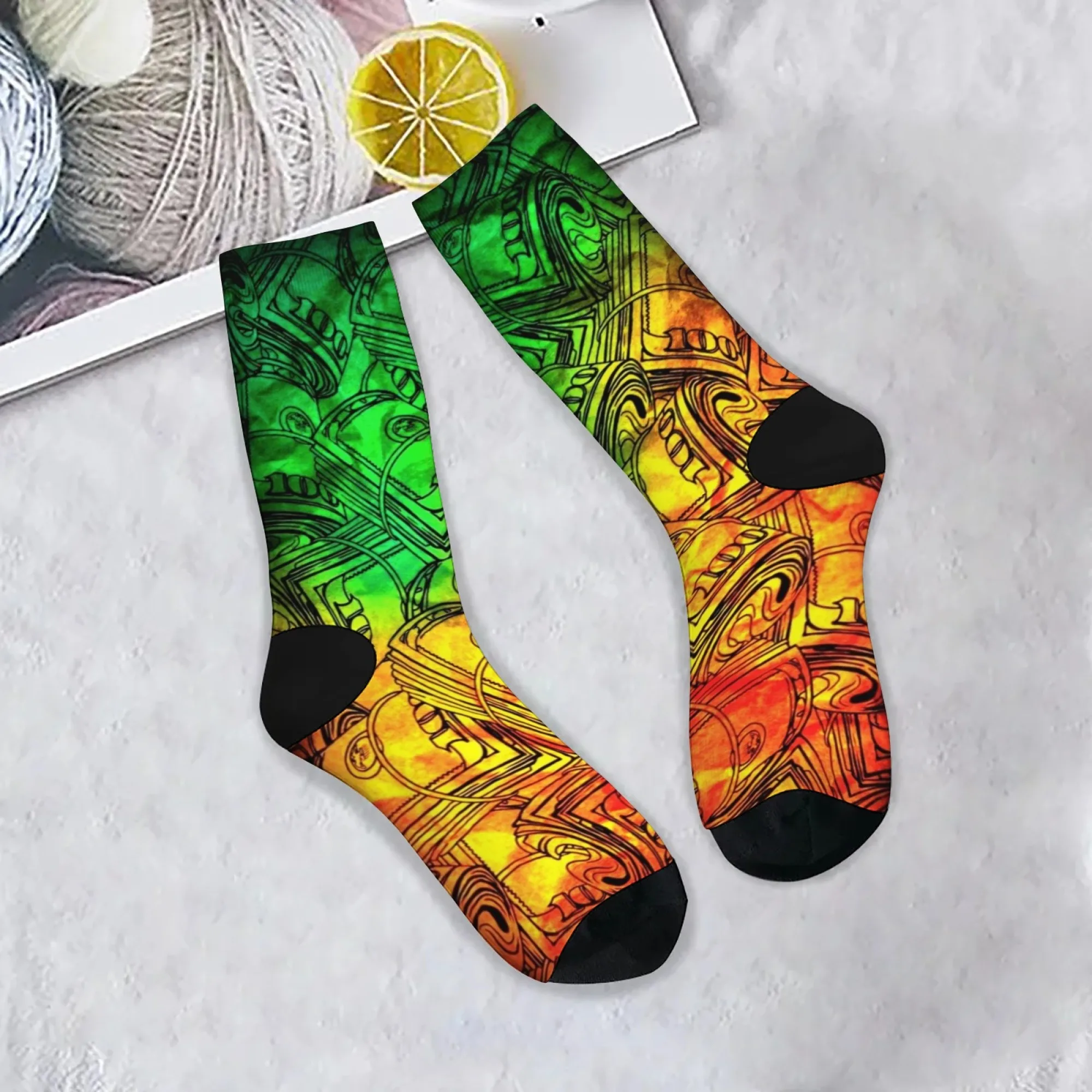 Novel Yellow and Green Coin Print Men's Socks Comfortable Breathable Soft Socks Retro Harajuku Style for Outdoor Sports Socks
