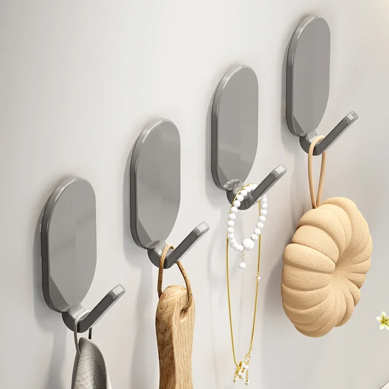 Fünf robuste Klebehaken, die kein Bohren erfordern, perfekt für Badezimmer und Toiletten, ermöglichen es Ihnen, Handtücher einfach aufzuhängen.