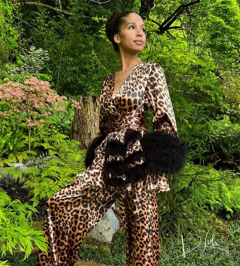 Pijama de plumas de leopardo para mujer, ropa de dormir, vestidos de noche de boda, conjunto de tela y pantalones, satén de seda con cinturón, sesión de fotos a medida, 2 piezas