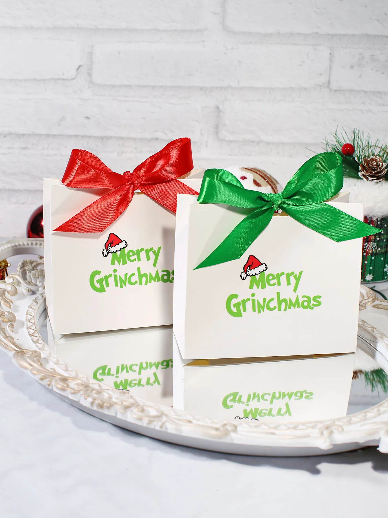 Neue Weihnachts- und Grinch-Themen-Geschenkbox, Schleife, Verschiedene Stile, Geeignet für Weihnachtsgeschenke und Party-Kleingeschenke