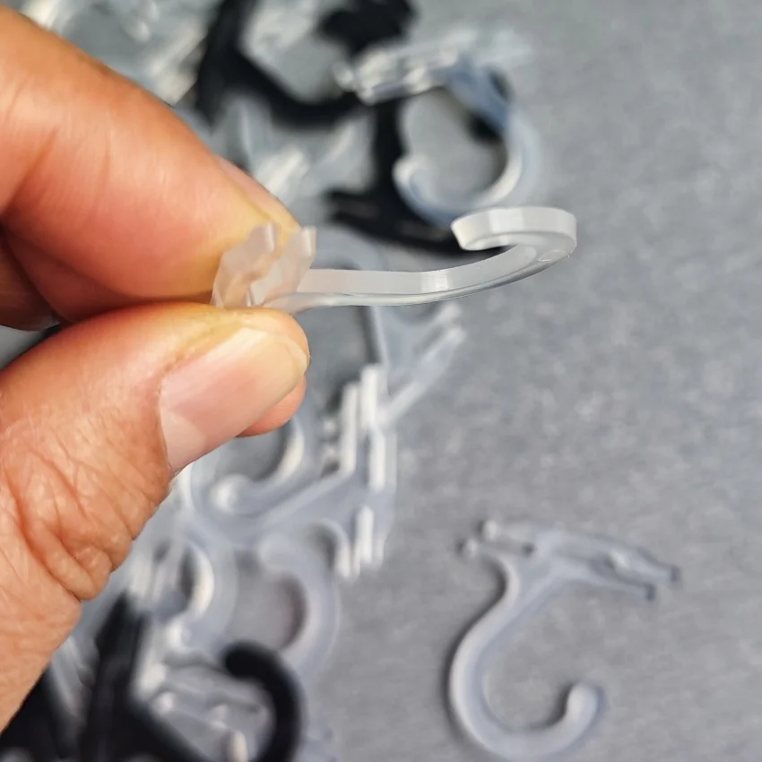 Picture 5: 3000pcs 28x30mm Plastic Flat Socks Packaging Bag Display Hooks Hangers Garments Accessories