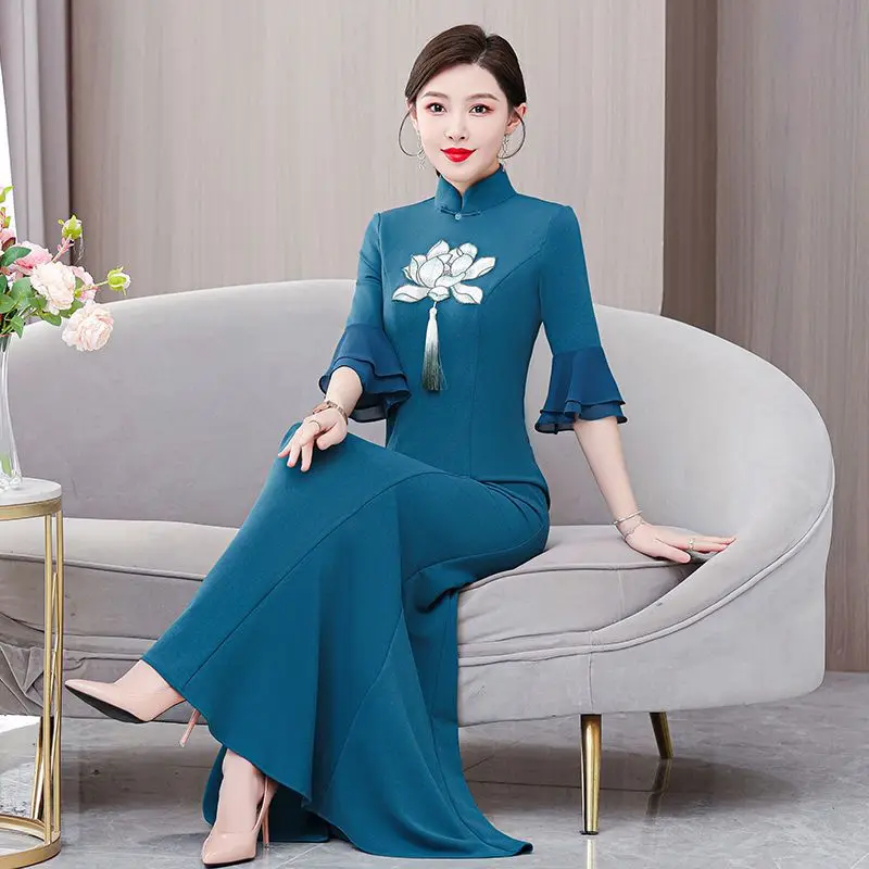 

Chinese Improved Cheongsam Dress National Flower Embroidery Stage Qipao Banquet Evening Dress Vestido Oriental Qipao Dress