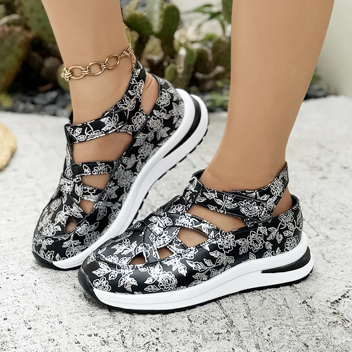 

2025 New Women Flat Sandals Platform Wedges Shoes Slip on Casual Comfy Shoes Woman Luxury Outdoor Sandals Women Zapatos De Mujer