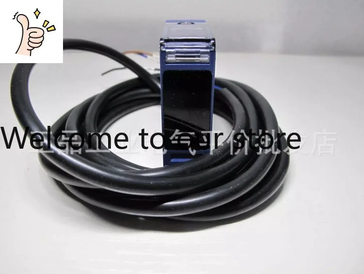 Genuine XUK8TAKDMM12 XUK Laser Ranging Sensor Diffuse, Reflective Photoelectric Switch