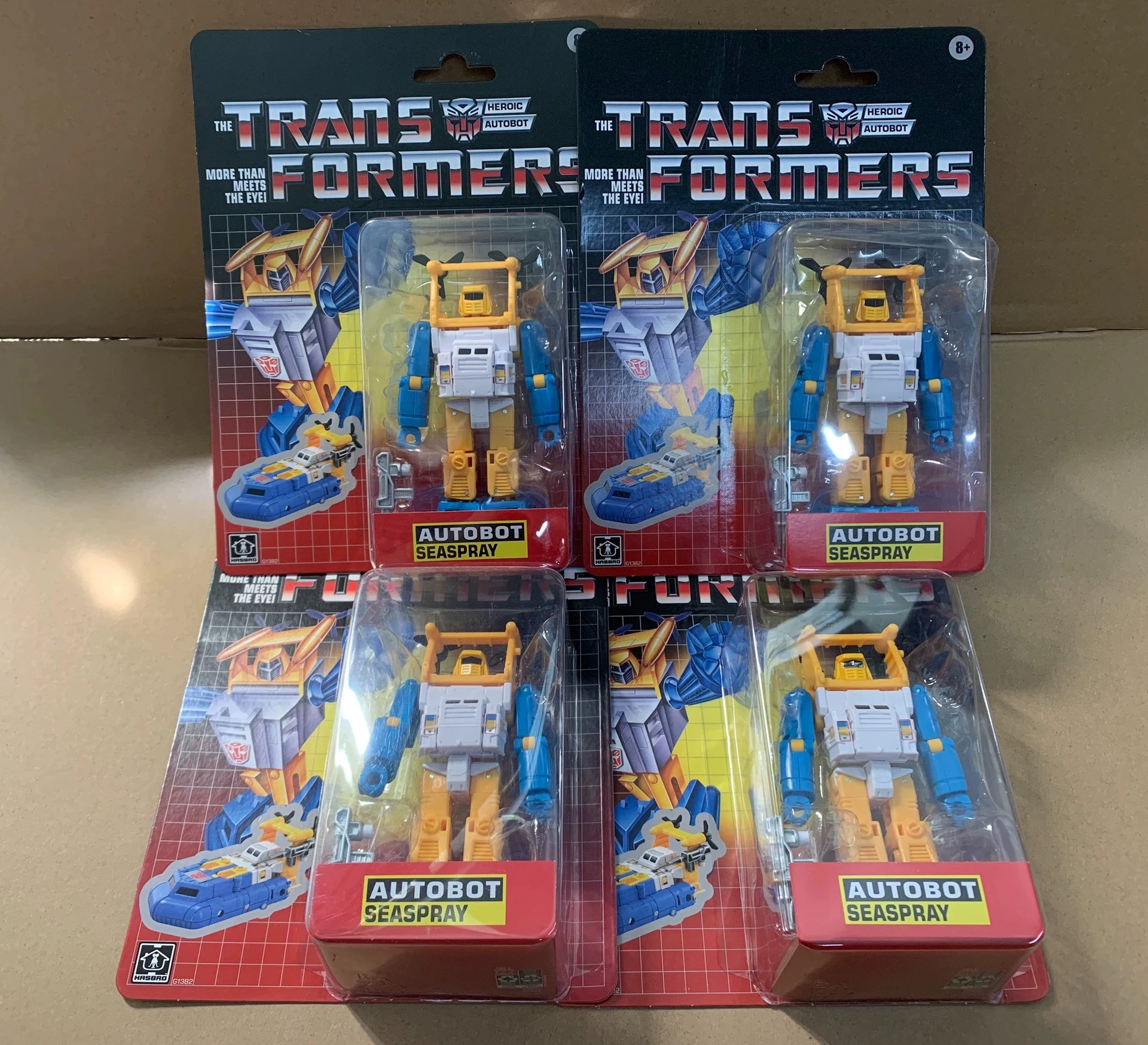 

Трансформеры Toys Retro Cardback Deluxe G1 Autobot Seaspray Фигурка Игрушка в подарок