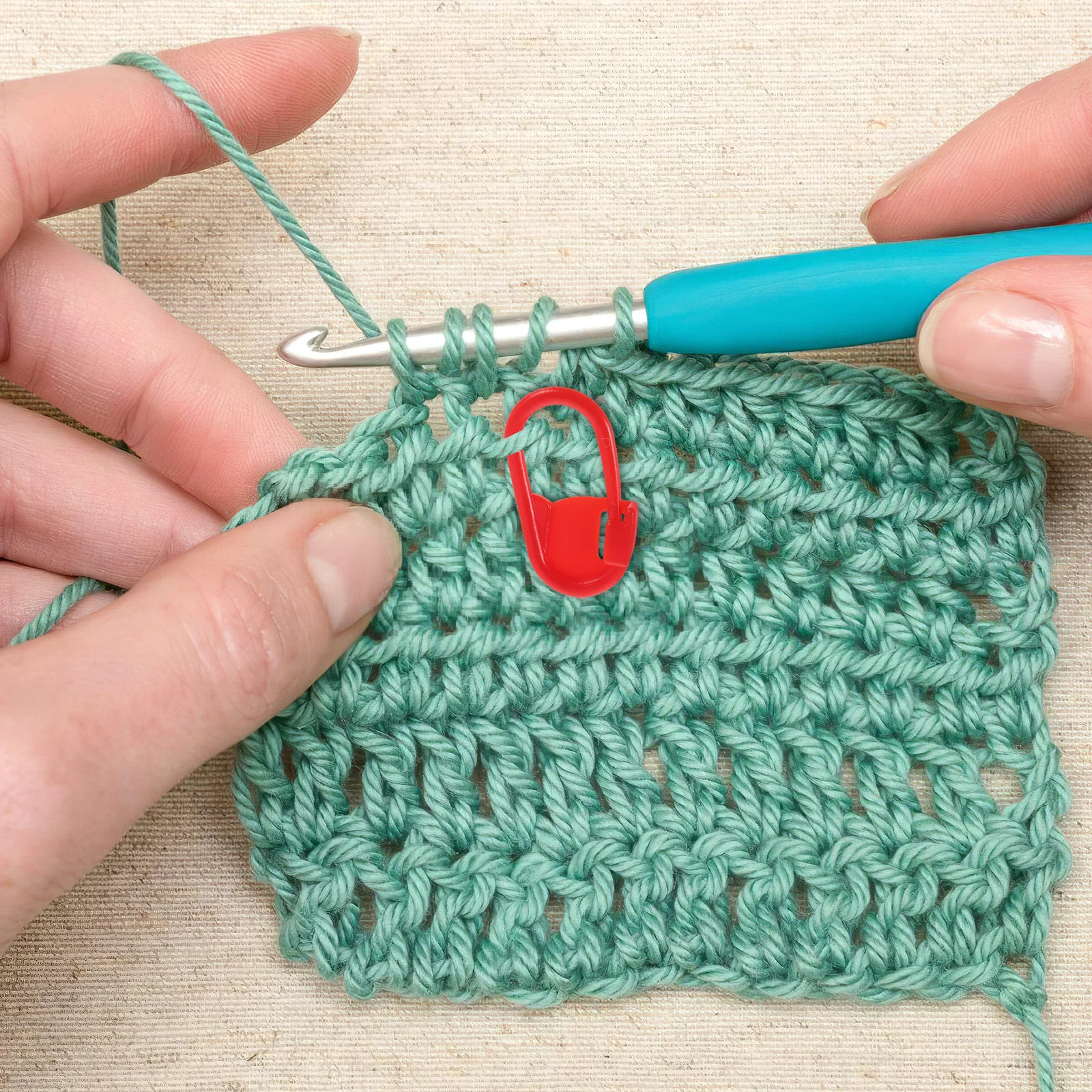 

1000pcs Plastic Stitch For Crochet Knitting Colored Locking Markers 0.98X0.39X0.04" Red Yarn Stitch Markers Set Craft Sewing