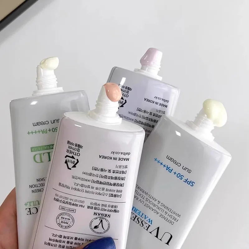 d'Alba Sunscreen Purple UV Essence Waterfull Sun Cream 50mL SPF50+ PA++++ Moisturizing Gentle Nourishing Refreshing Skin Care