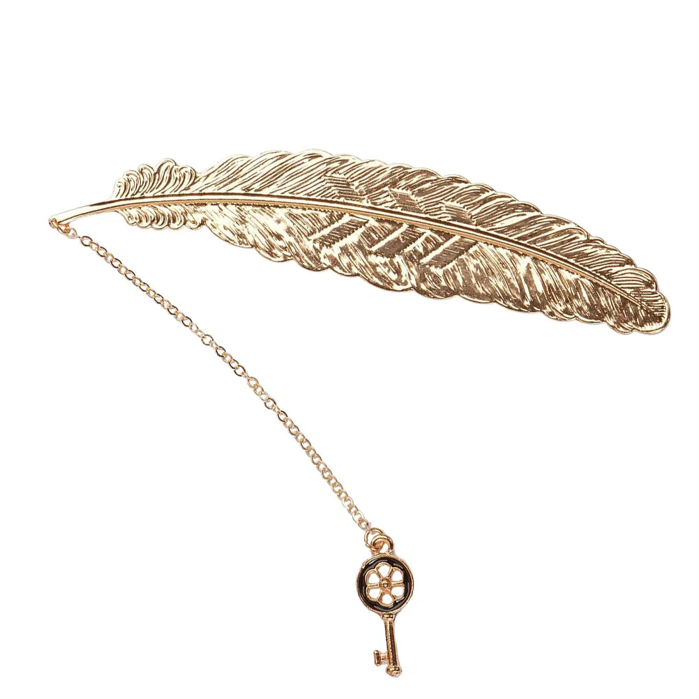

Metal Bookmark Golden with Pendant Bookmarks Gifts Safe Decoration Brass Page-marker for Friends and Family