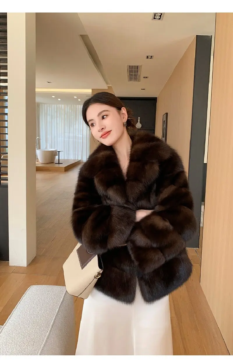 2025 Winter New Women's Fashion Deep Brown Mink Fur Lapel Short Coat, Elegant Luxury High-End Fashion Coat, Eco-Friendly Fur Top, a Must-Have Item