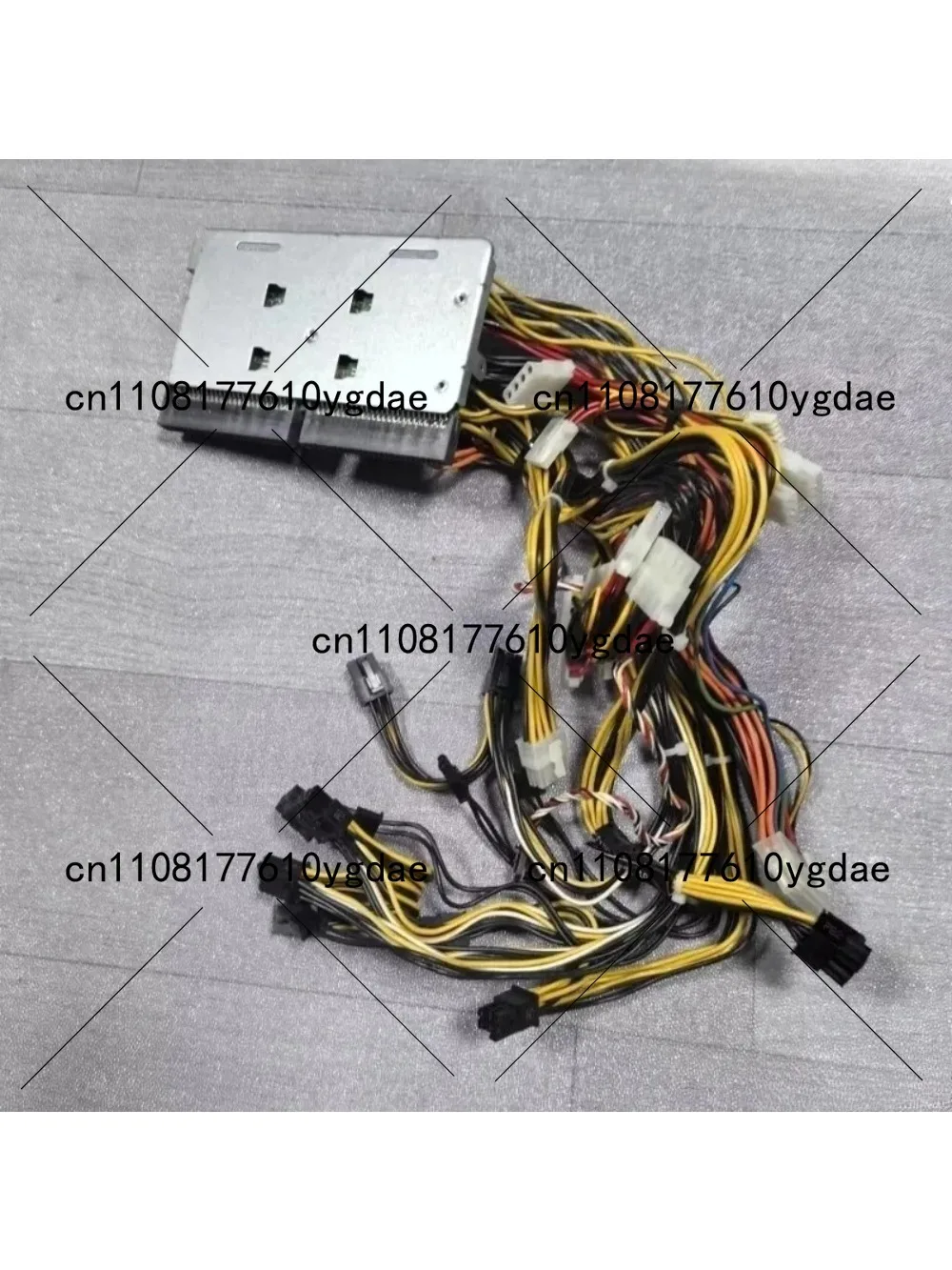 

PDB-PT747-4648 Серверная силовая плата (backplane) мощностью 2000 Вт для 7047 / 7048GP