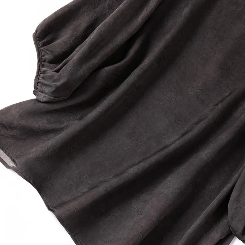 Birdtree 20 mm dunkelgraues Hemd aus 100 % Maulbeerseide, Damen-Jacquard-Satin mit Laternenärmeln, O-Ausschnitt, Sommer-Grasfärbluse T58016JF